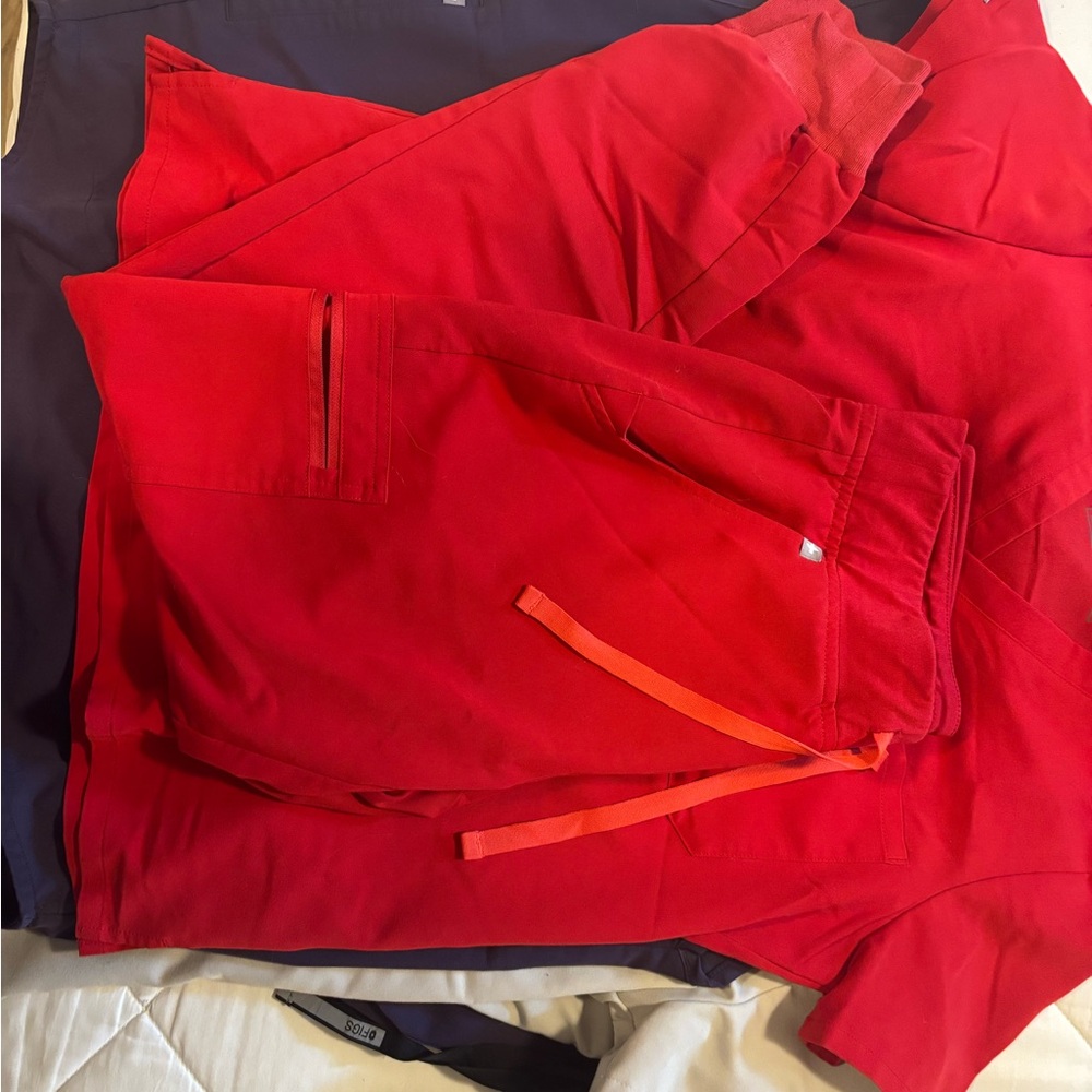 Red Figs Scrub Set with Drawstring Pants